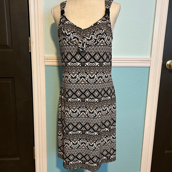 WHBM DRESS MED - Picture 7 of 7